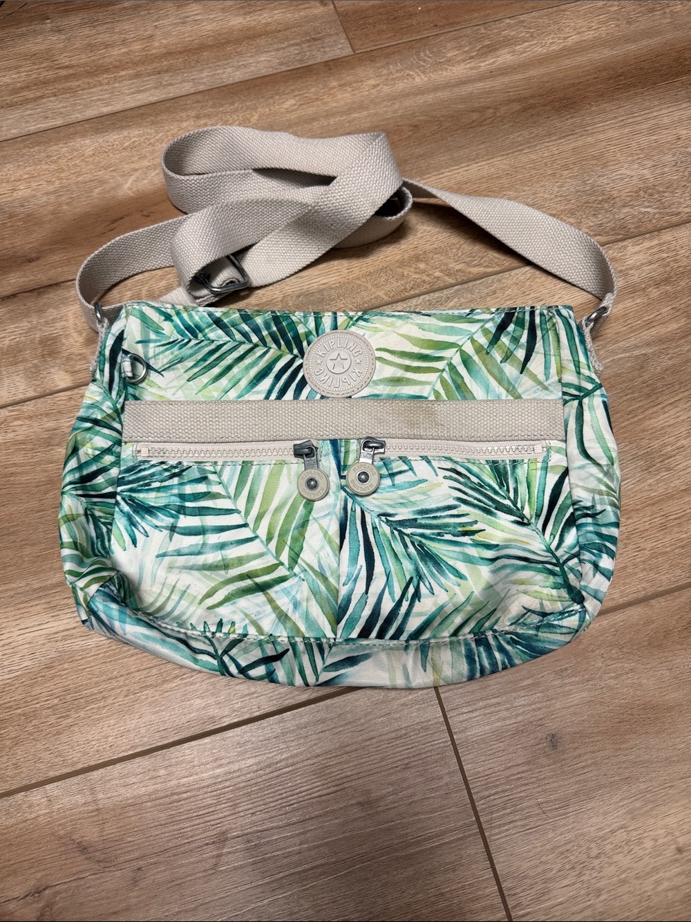 Kipling Tropical Palm-Print Crossbody in Green and Grey